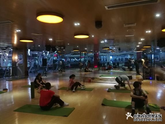 健身：听AI的更要听自己的