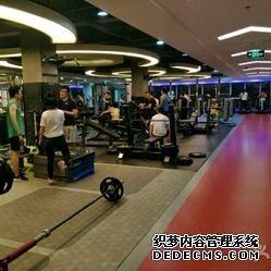 听全民健身一声哨响