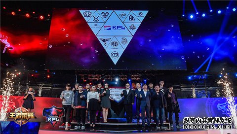 2024-2025赛季中国女子冰球职业联赛总决赛开赛