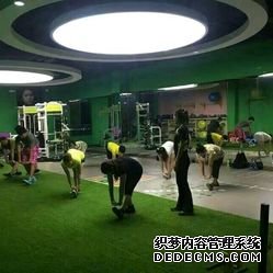 云南各族民众“赛在一起” 体育编起民族团结纽带
